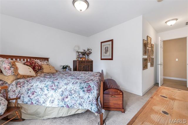 5025 Edinburg Court, Columbia, IL 62236