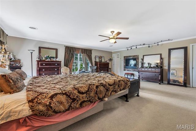 5025 Edinburg Court, Columbia, IL 62236