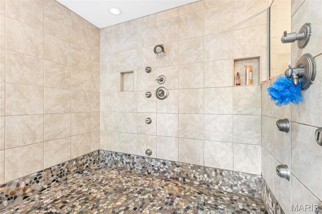 5025 Edinburg Court, Columbia, IL 62236