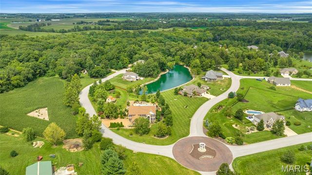 5025 Edinburg Court, Columbia, IL 62236