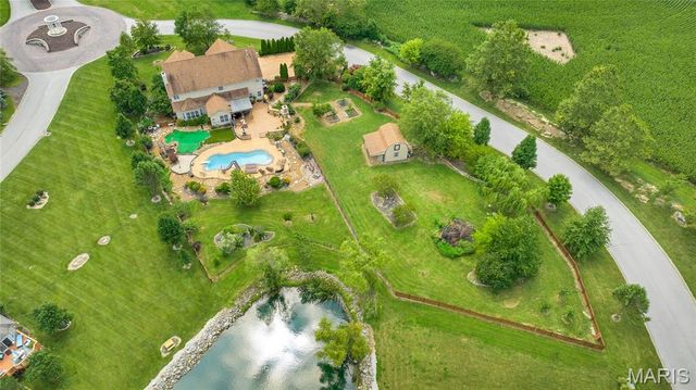 5025 Edinburg Court, Columbia, IL 62236