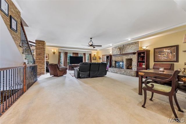 5025 Edinburg Court, Columbia, IL 62236