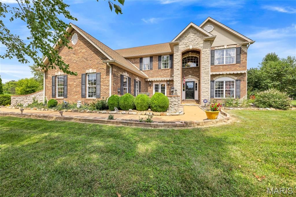 5025 Edinburg Court, Columbia, IL 62236