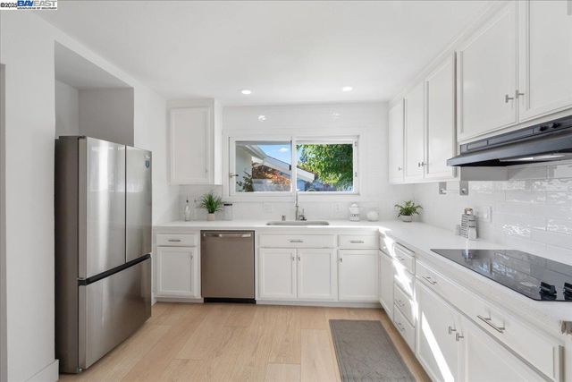 4023 Roland Dr, Concord, CA 94521