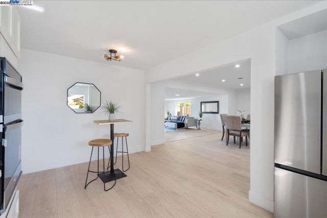 4023 Roland Dr, Concord, CA 94521