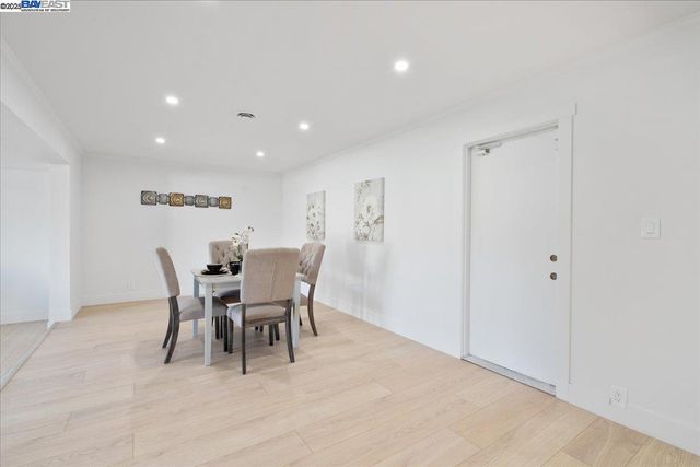 4023 Roland Dr, Concord, CA 94521