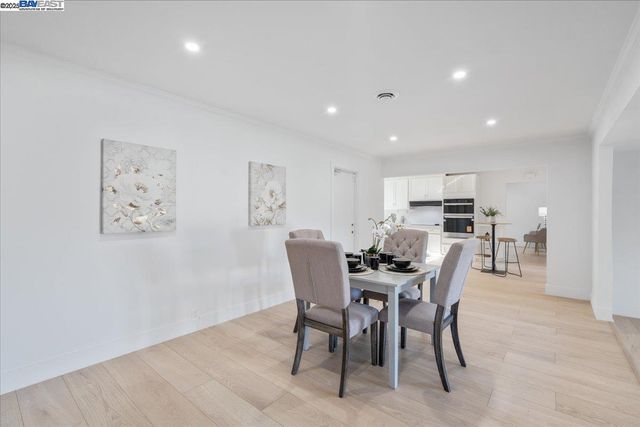 4023 Roland Dr, Concord, CA 94521