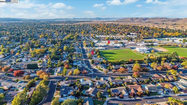 4023 Roland Dr, Concord, CA 94521