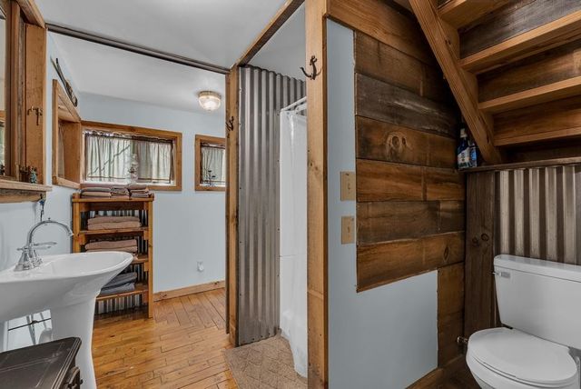 107 Burchette Dr, Crossville, TN 38572