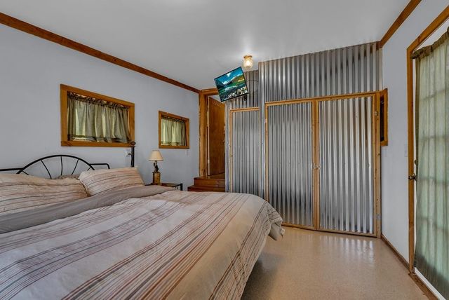 107 Burchette Dr, Crossville, TN 38572