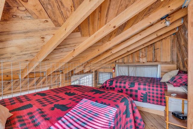 107 Burchette Dr, Crossville, TN 38572