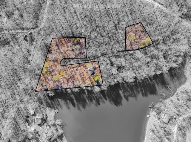 107 Burchette Dr, Crossville, TN 38572