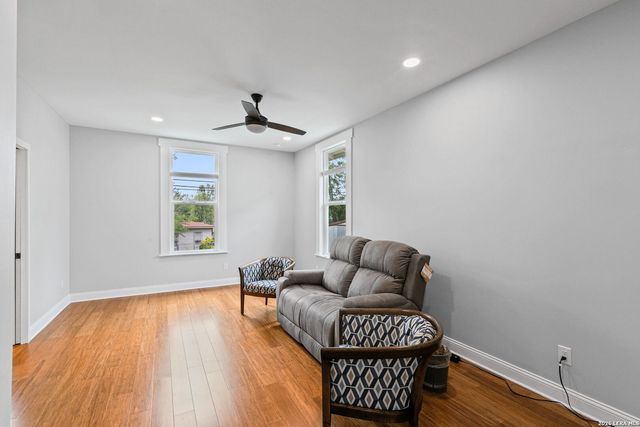 525 W MAGNOLIA AVE, San Antonio, TX 78212