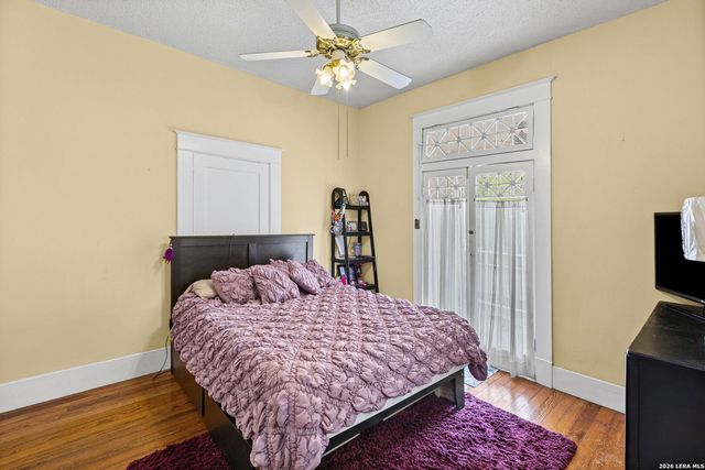 525 W MAGNOLIA AVE, San Antonio, TX 78212