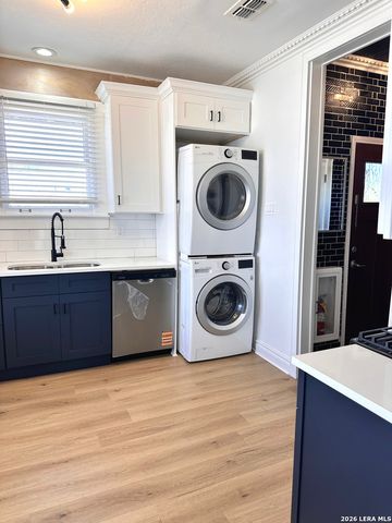 525 Mission St Apt 1, San Antonio, TX 78210