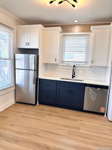 525 Mission St Apt 1, San Antonio, TX 78210