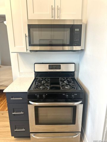 525 Mission St Apt 1, San Antonio, TX 78210
