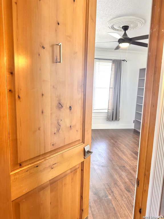 525 Mission St Apt 1, San Antonio, TX 78210