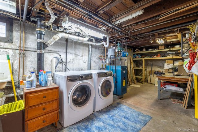 1065 Russell Street, Franklin Square, NY 11010