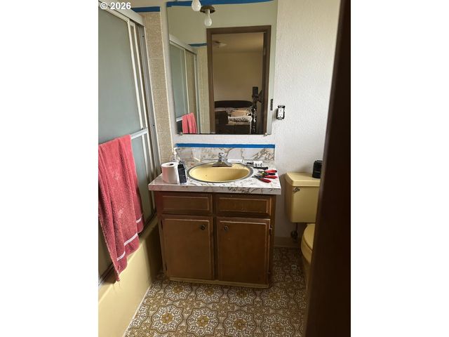 1885 Sw 216TH Ave, Beaverton, OR 97003