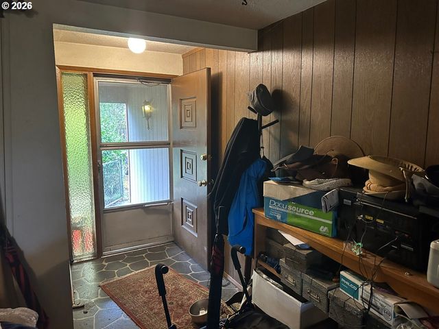 1885 Sw 216TH Ave, Beaverton, OR 97003