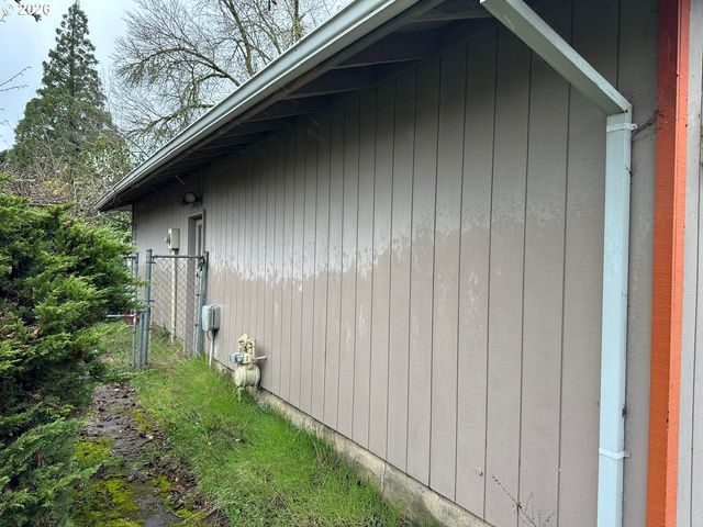 1885 Sw 216TH Ave, Beaverton, OR 97003