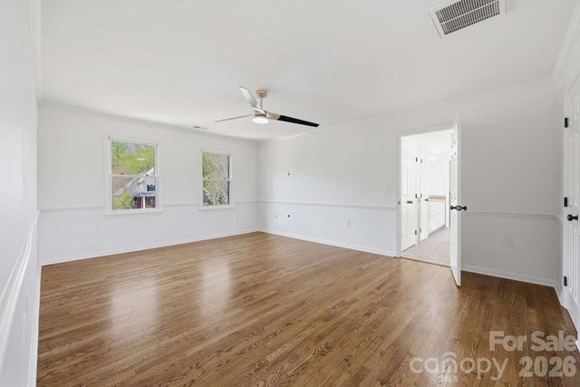 3811 Pinecrest Drive NE, Hickory, NC 28601