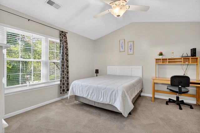 8058 Shadow Oak Drive, North Charleston, SC 29406