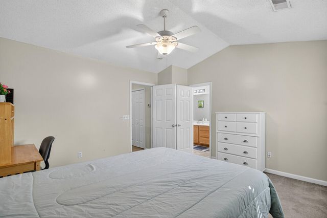 8058 Shadow Oak Drive, North Charleston, SC 29406