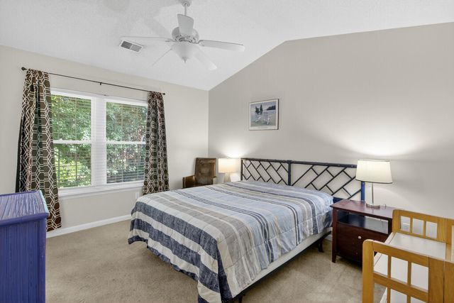 8058 Shadow Oak Drive, North Charleston, SC 29406