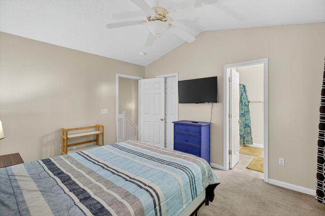 8058 Shadow Oak Drive, North Charleston, SC 29406