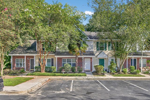 8058 Shadow Oak Drive, North Charleston, SC 29406