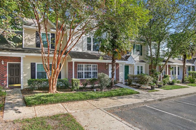 8058 Shadow Oak Drive, North Charleston, SC 29406