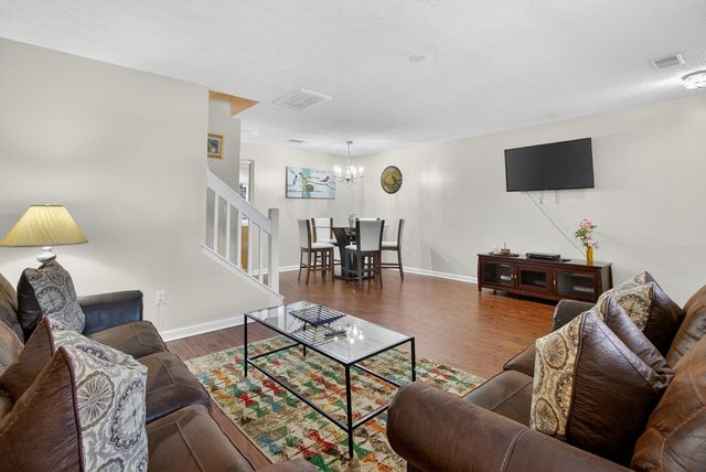 8058 Shadow Oak Drive, North Charleston, SC 29406