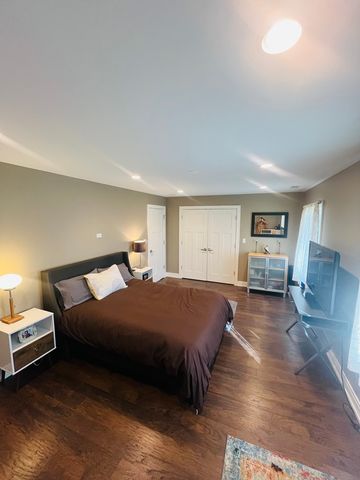 621 Hayward Avenue, Streamwood, IL 60107