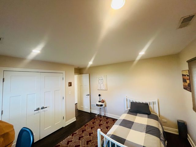 621 Hayward Avenue, Streamwood, IL 60107