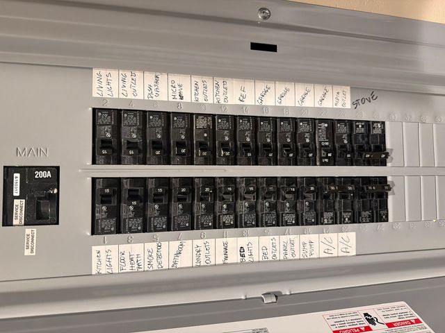 621 Hayward Avenue, Streamwood, IL 60107