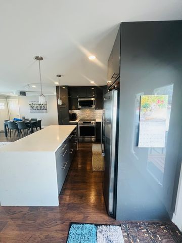 621 Hayward Avenue, Streamwood, IL 60107