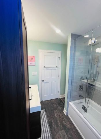 621 Hayward Avenue, Streamwood, IL 60107