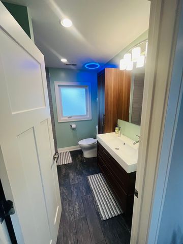 621 Hayward Avenue, Streamwood, IL 60107