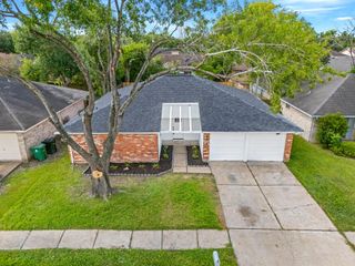 8403 Blossom Bell Lane, Missouri City, TX 77489