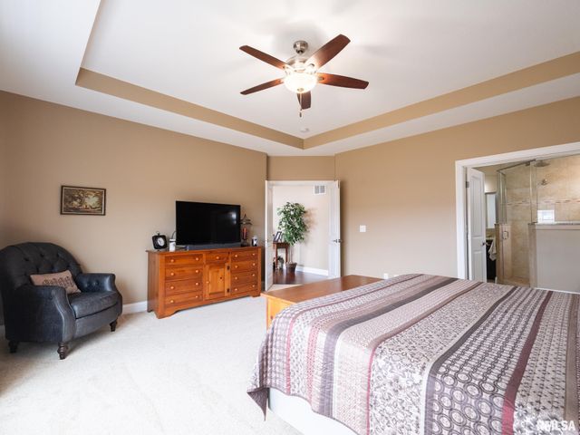 11216 N Blackstone Court, Dunlap, IL 61525