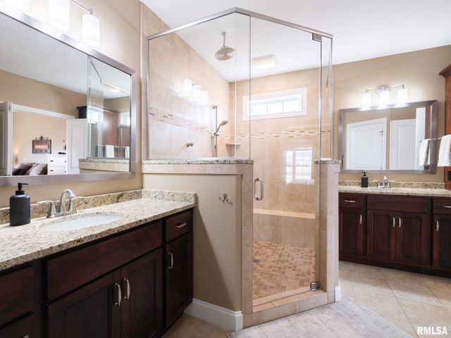 11216 N Blackstone Court, Dunlap, IL 61525