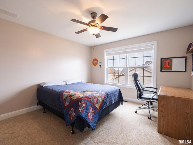 11216 N Blackstone Court, Dunlap, IL 61525