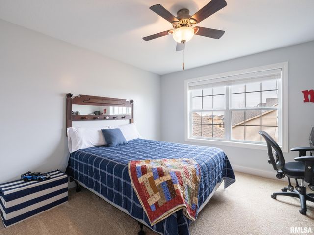 11216 N Blackstone Court, Dunlap, IL 61525