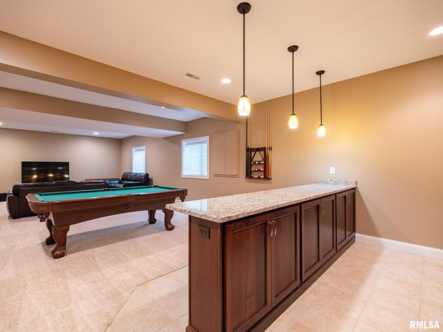 11216 N Blackstone Court, Dunlap, IL 61525