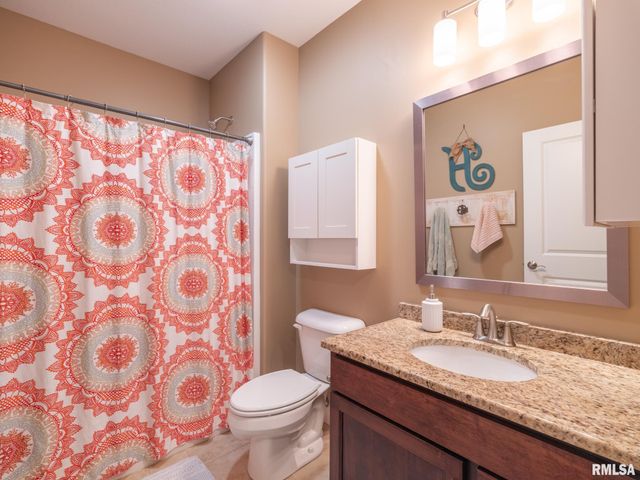 11216 N Blackstone Court, Dunlap, IL 61525