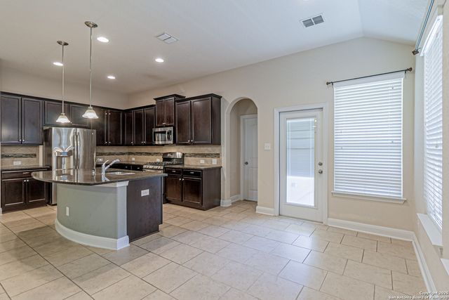 8226 Taft Creek, San Antonio, TX 78254