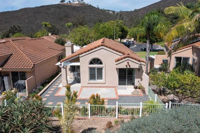 2238 Hilton Head, Escondido, CA 92026