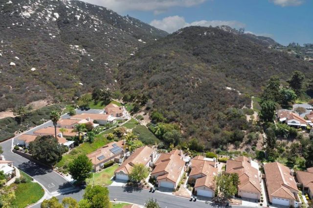 2238 Hilton Head, Escondido, CA 92026